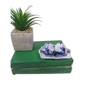 Delfts Holland Hand Painted Blue Vintage Egg Shaped Salt and Pepper Shakers